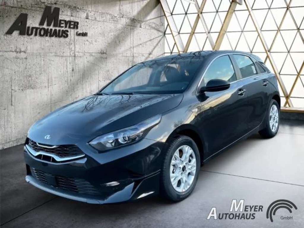 Kia Ceed 2025 Benzine