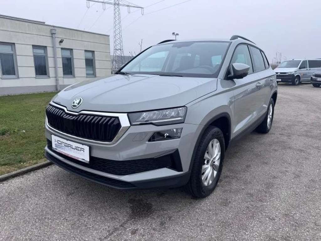 Skoda Karoq 2023 Benzine