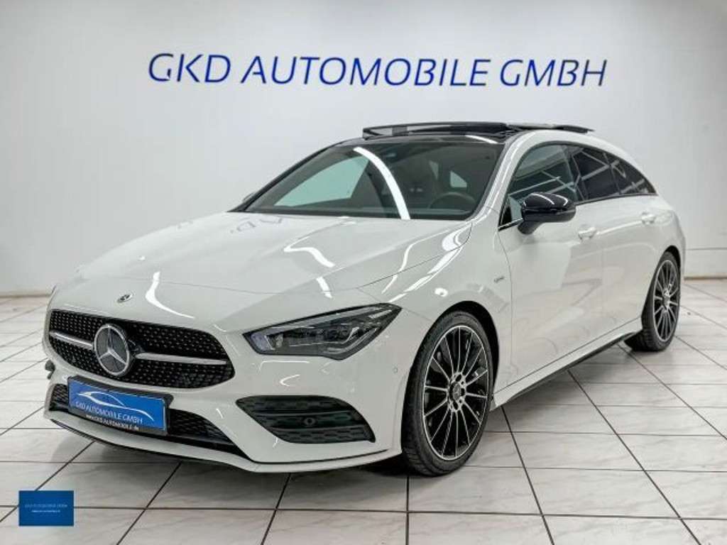 Mercedes-Benz CLA-Klasse 2022 Benzine