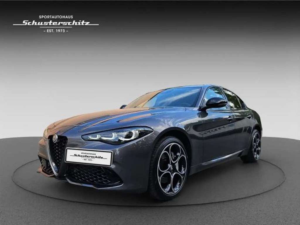 Alfa Romeo Giulia 2023 Benzine