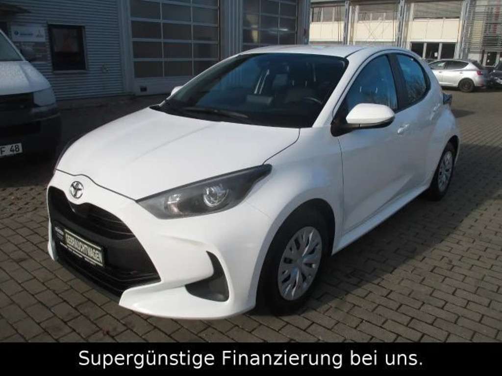 Toyota Yaris 2024 Benzine