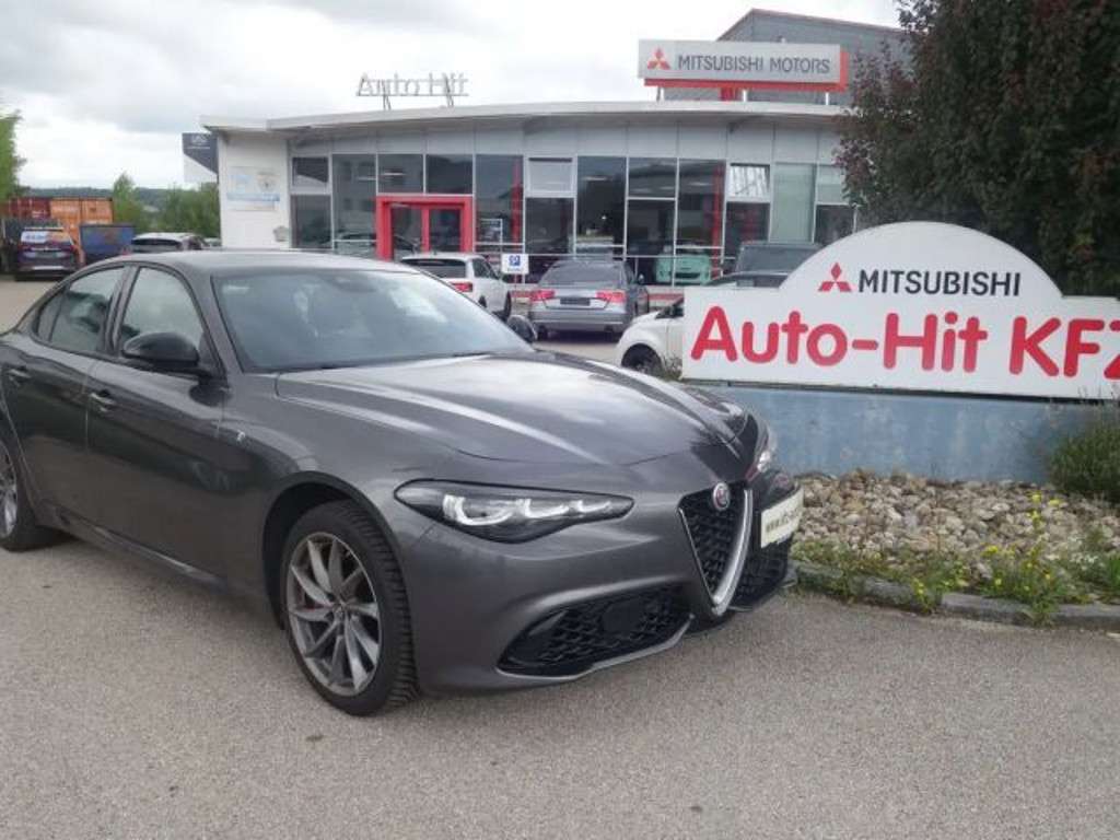 Alfa Romeo Giulia 2024 Benzine