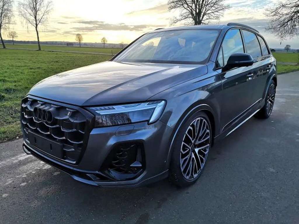 Audi SQ7 2024 Benzine