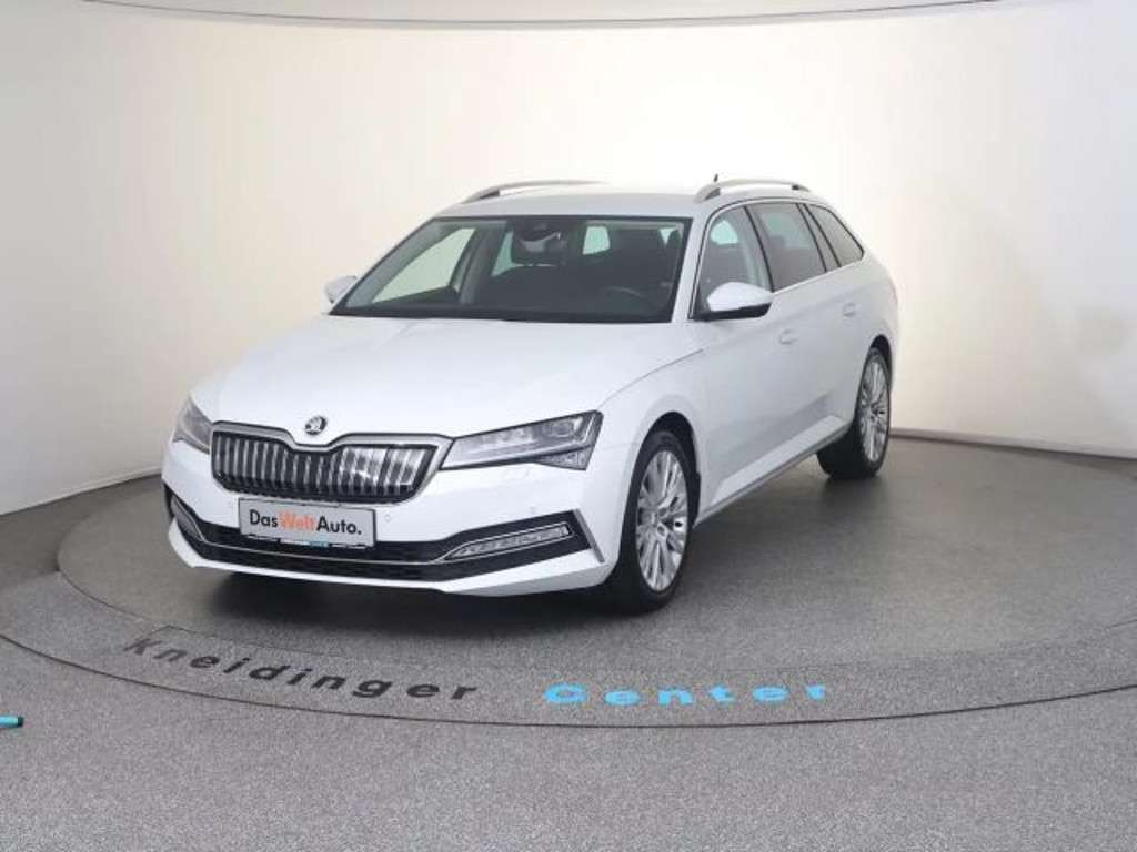 Skoda Superb 2022 Hybride Benzine