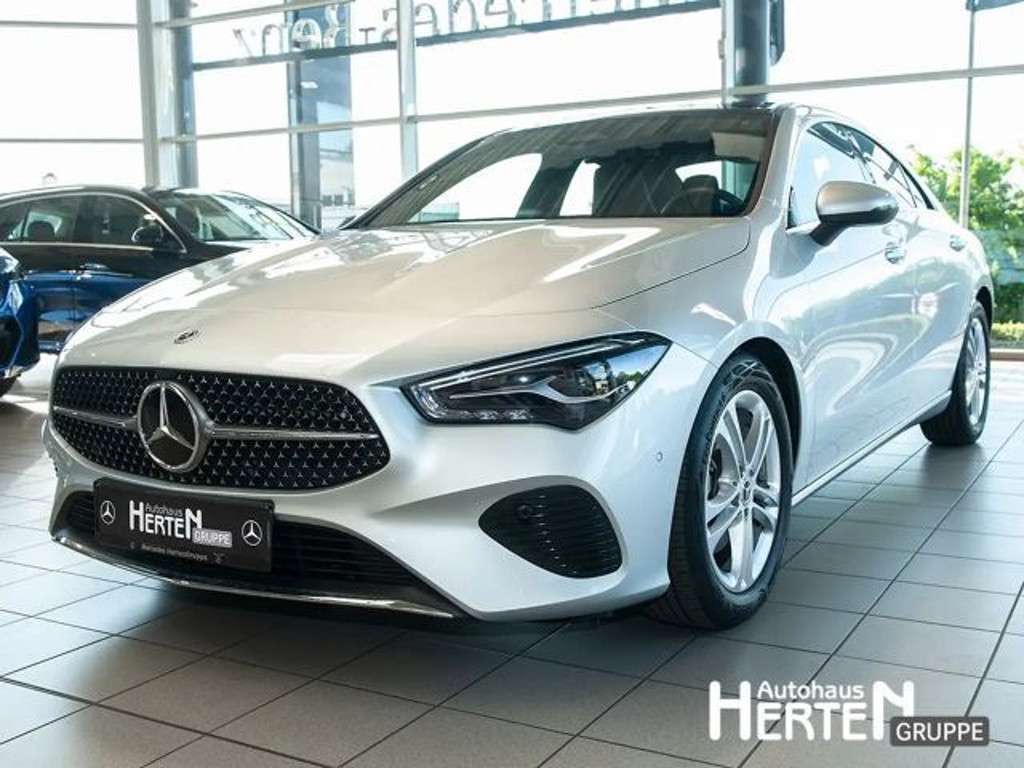 Mercedes-Benz CLA-Klasse 2023 Benzine