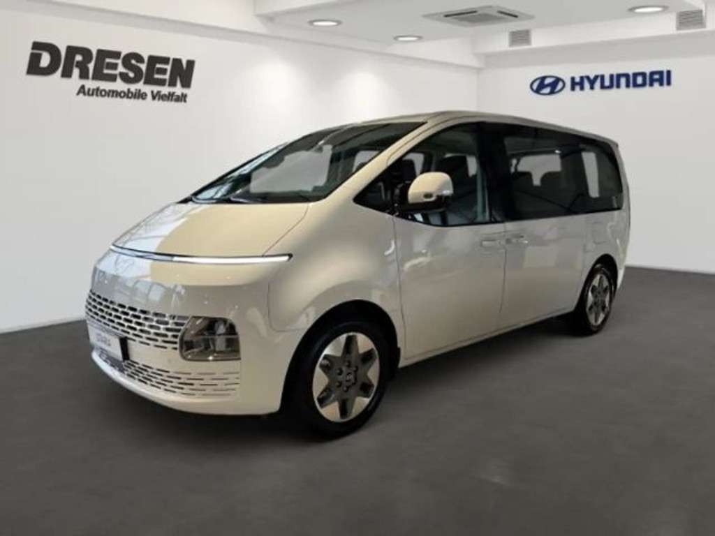 Hyundai Staria 2025 Hybride Benzine