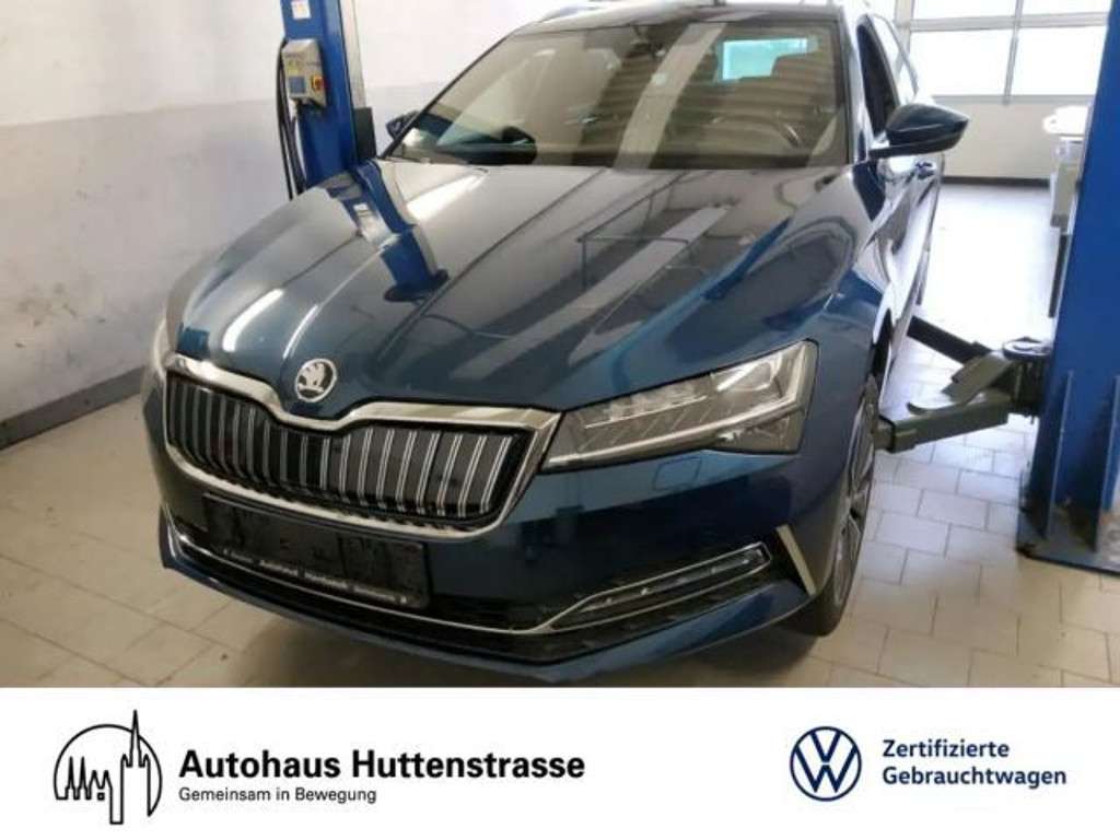 Skoda Superb 2022 Hybride Benzine
