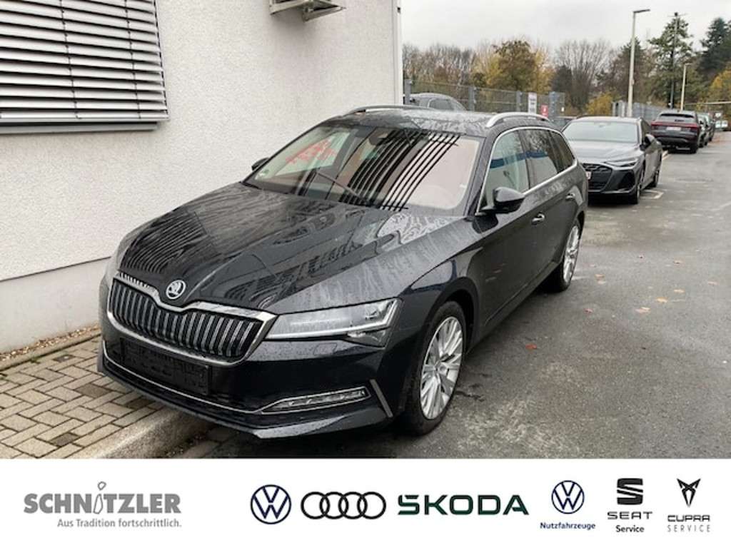 Skoda Superb 2023 Hybride Benzine