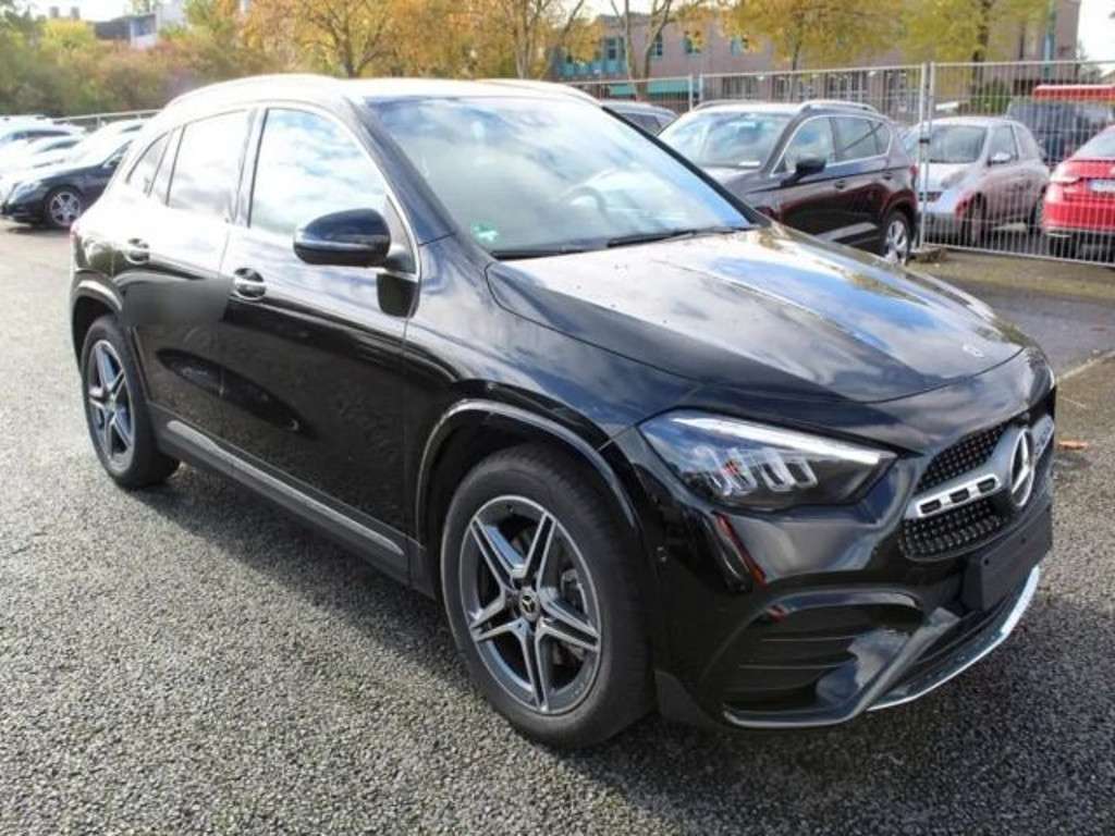 Mercedes-Benz GLA-Klasse 2024 Benzine