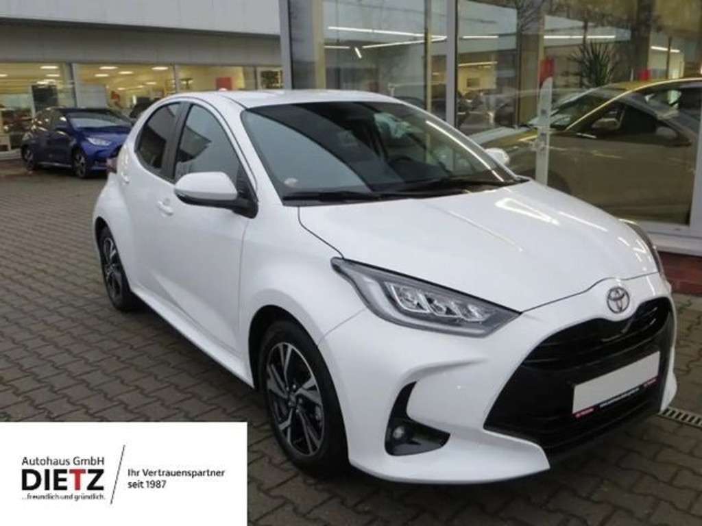 Toyota Yaris 2024 Benzine