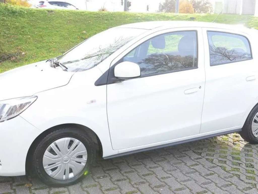 Mitsubishi Space Star 2023 Benzine