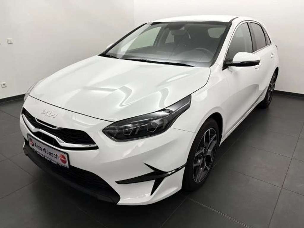 Kia Ceed 2024 Benzine