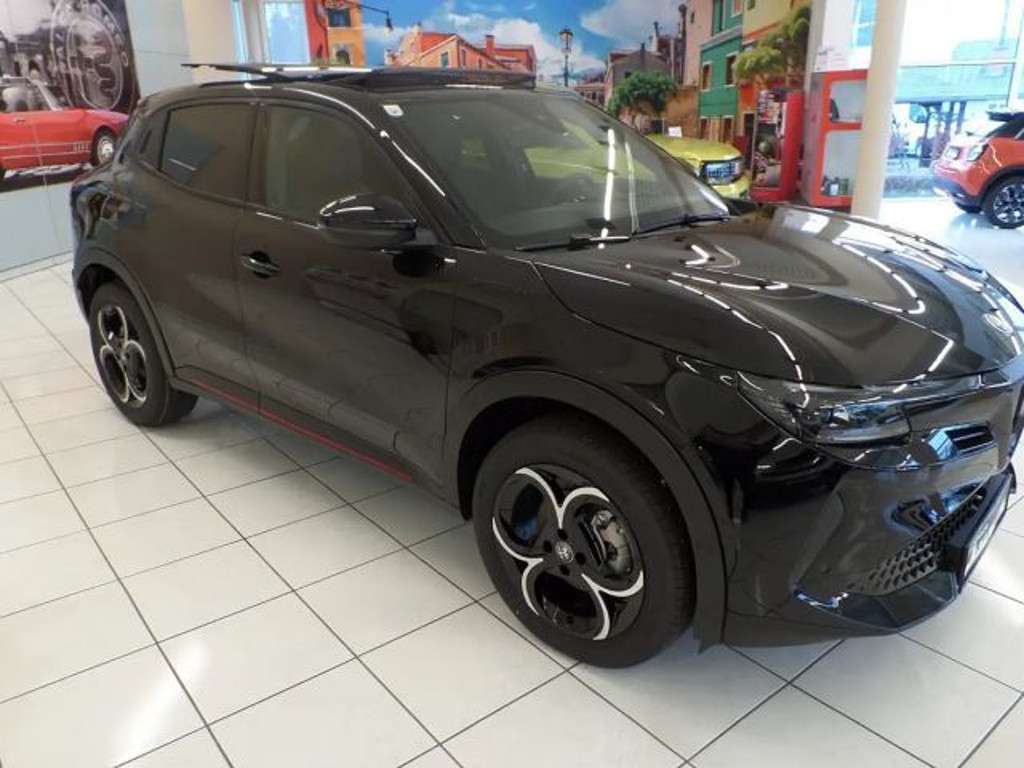 Alfa Romeo Junior 2025 Benzine