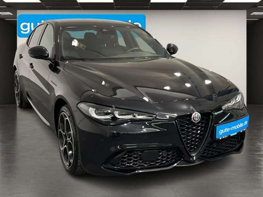 Alfa Romeo Giulia 2023 Benzine
