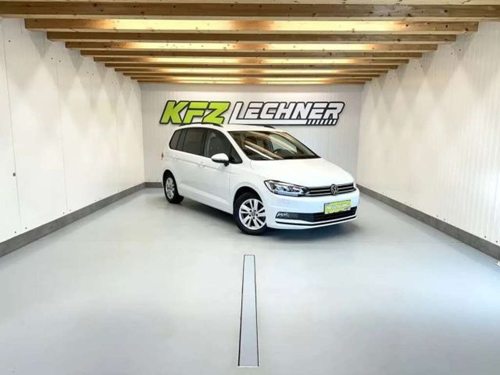 Volkswagen Touran 2023 Benzine