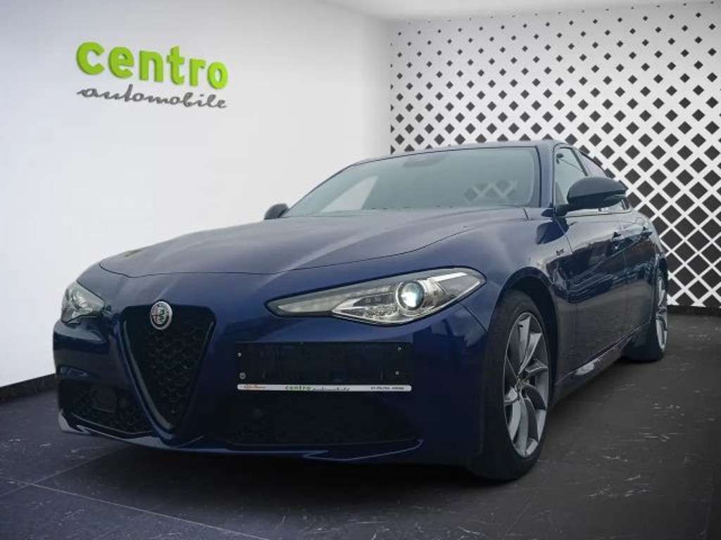 Alfa Romeo Giulia 2021 Benzine
