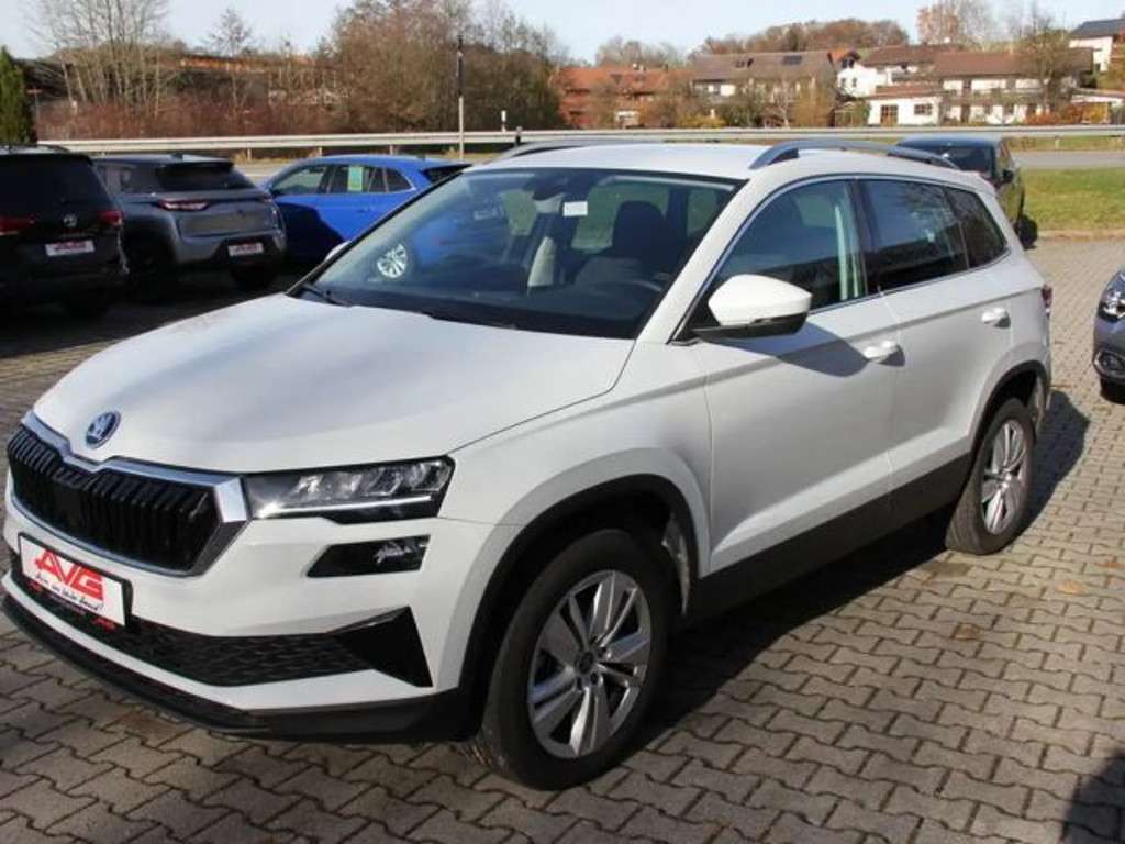 Skoda Karoq 2025 Benzine
