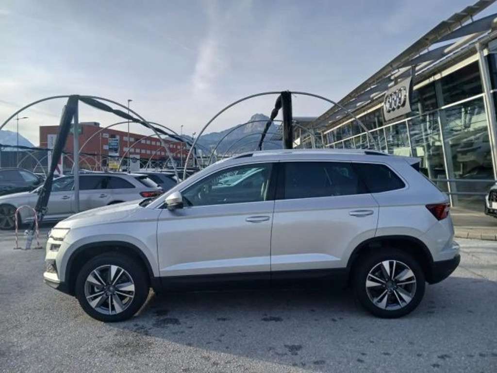 Skoda Karoq 2025 Benzine