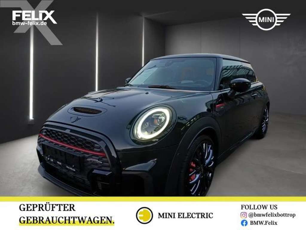 Mini John Cooper Works 2023 Benzine