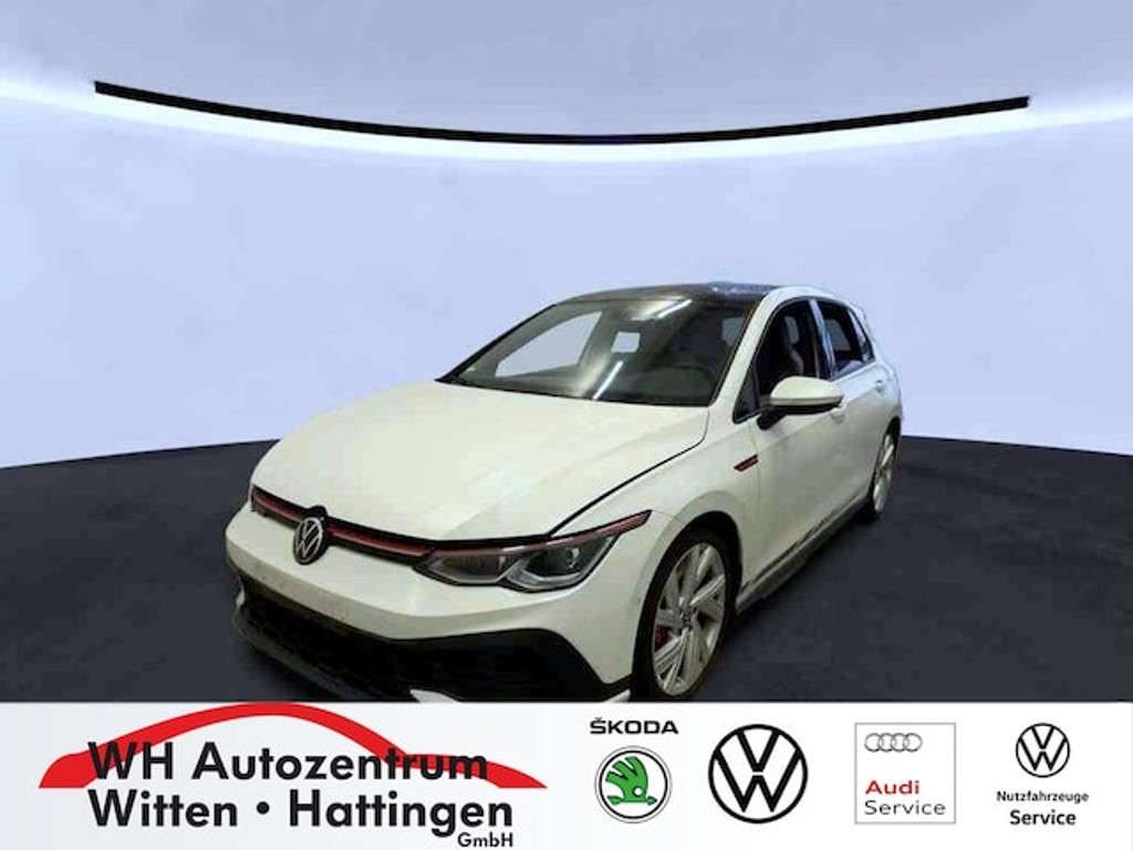 Volkswagen Golf 2023 Benzine