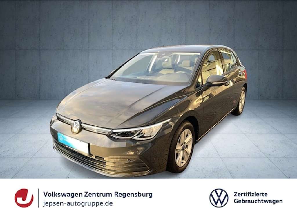 Volkswagen Golf 2023 Benzine
