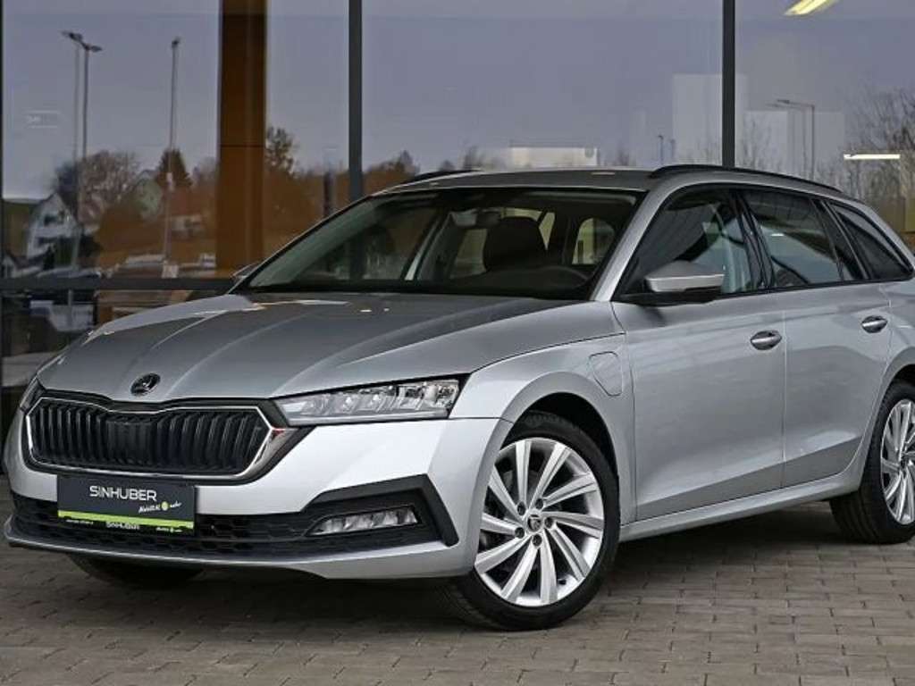 Skoda Octavia 2022 Hybride Benzine
