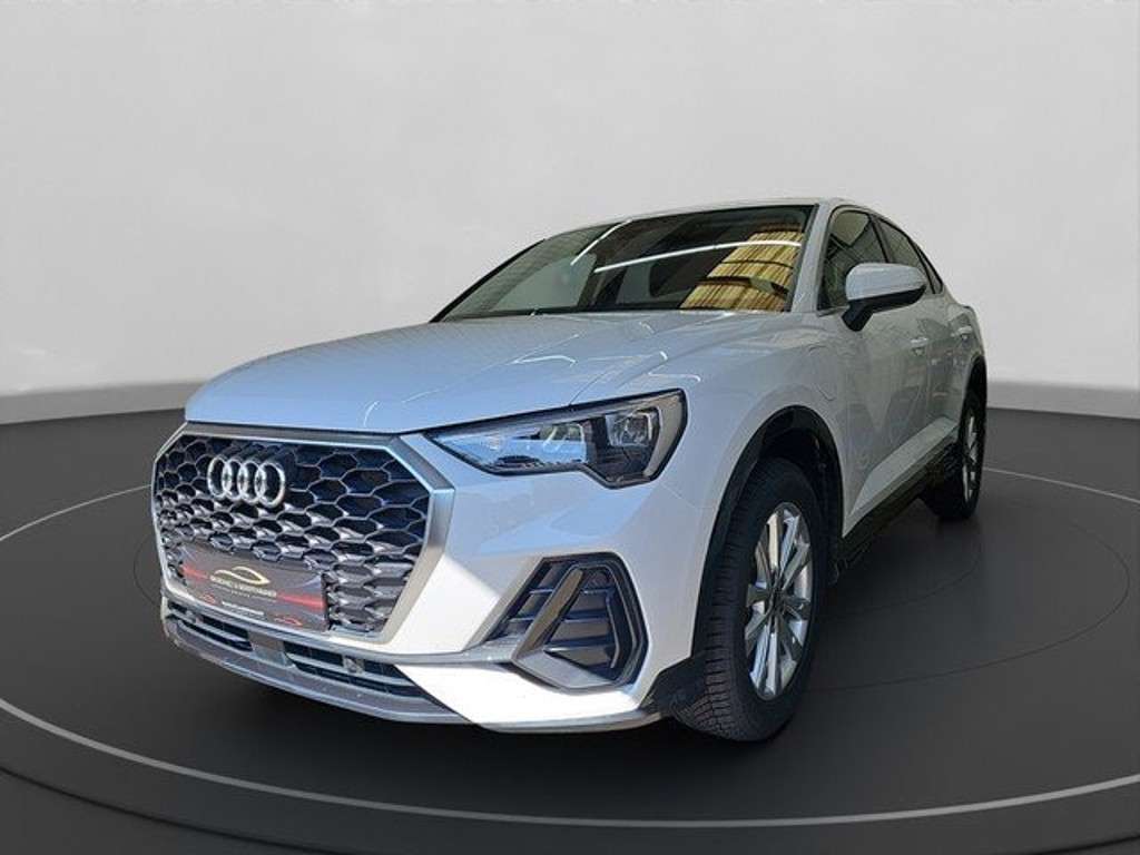 Audi Q3 2022 Hybride Benzine