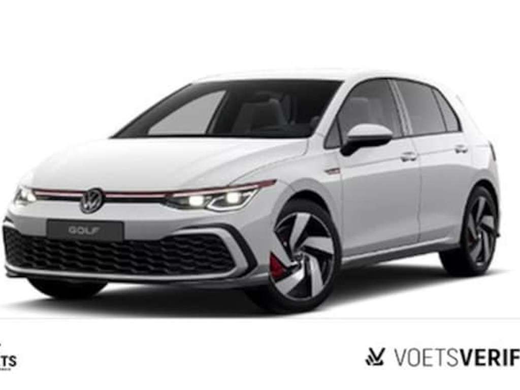 Volkswagen Golf 2023 Benzine