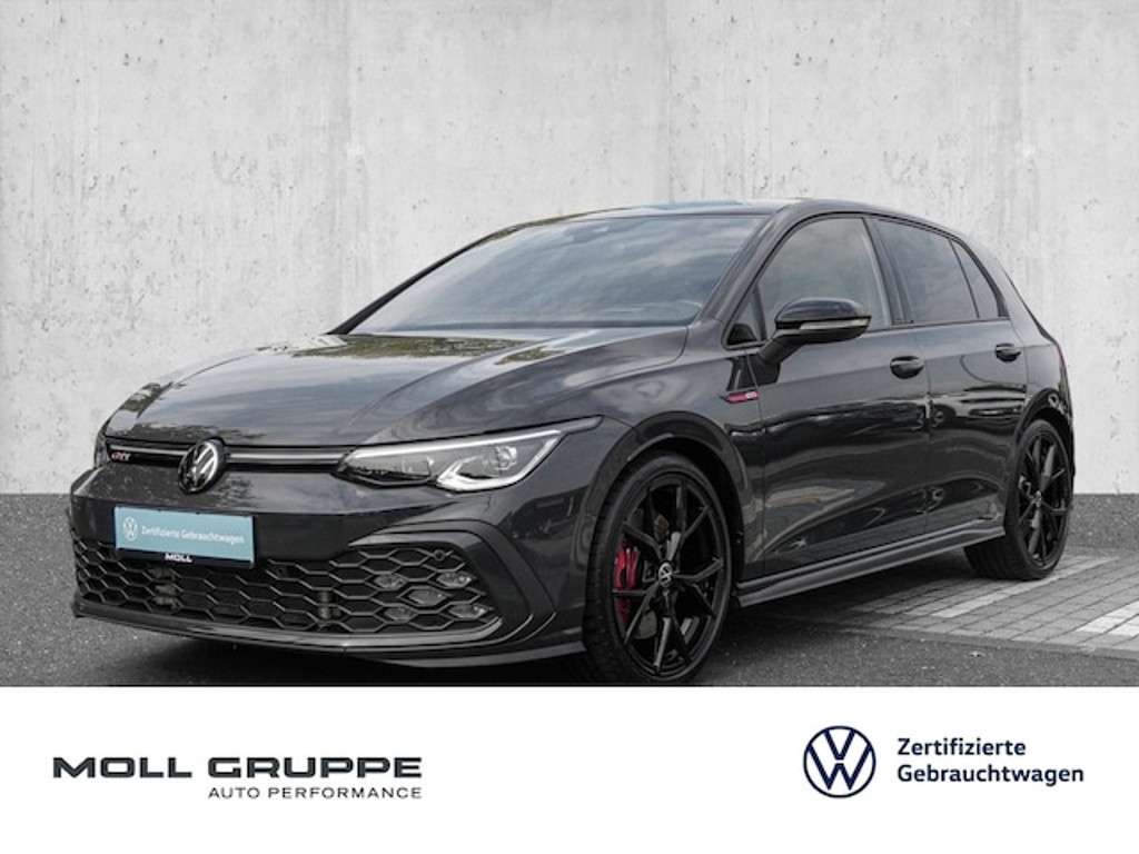 Volkswagen Golf 2023 Benzine