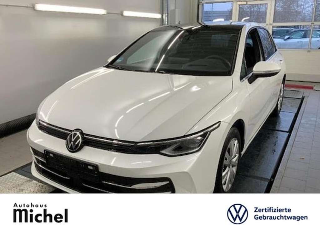 Volkswagen Golf 2024 Benzine