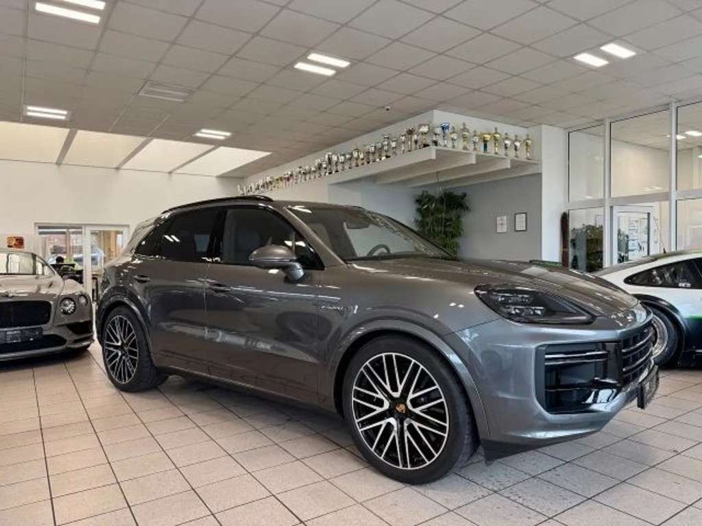 Porsche Cayenne 2024 Hybride Benzine