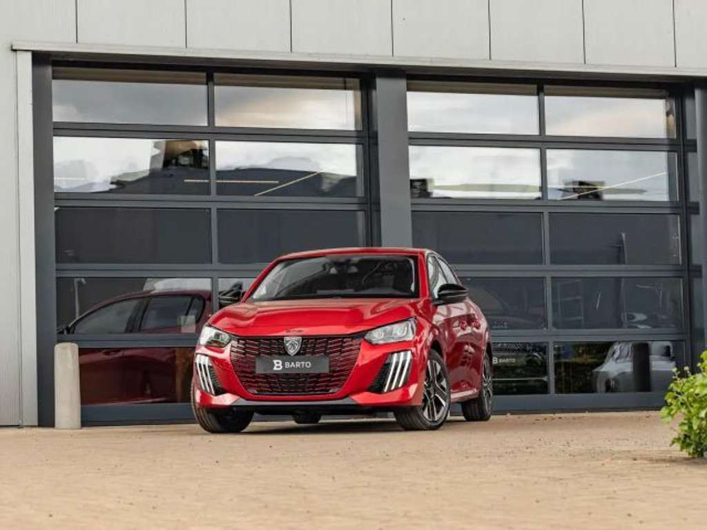 Peugeot 208 2024 Benzine