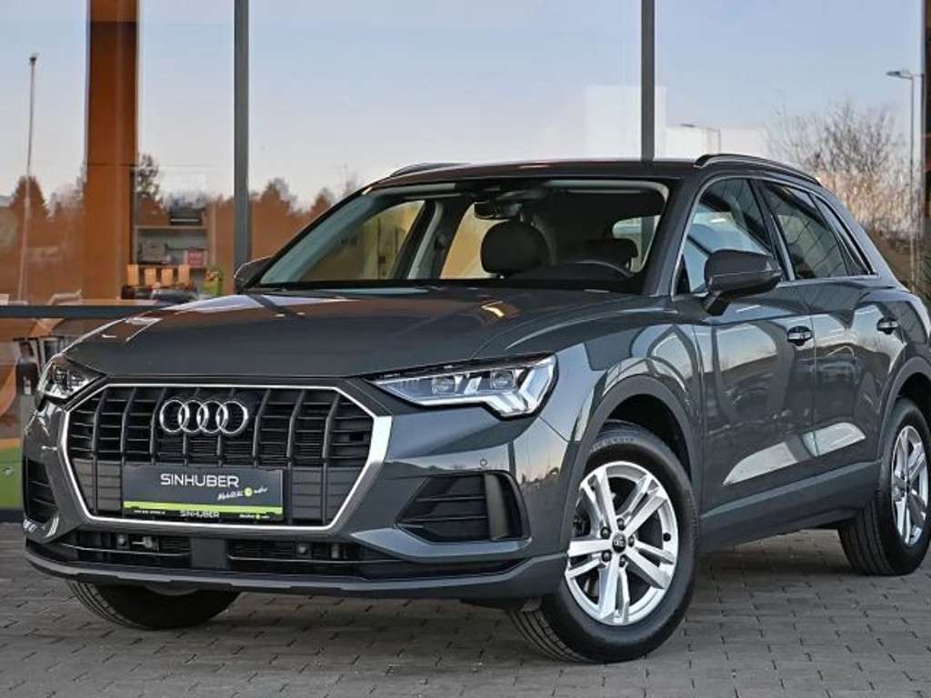 Audi Q3 2023 Hybride Benzine