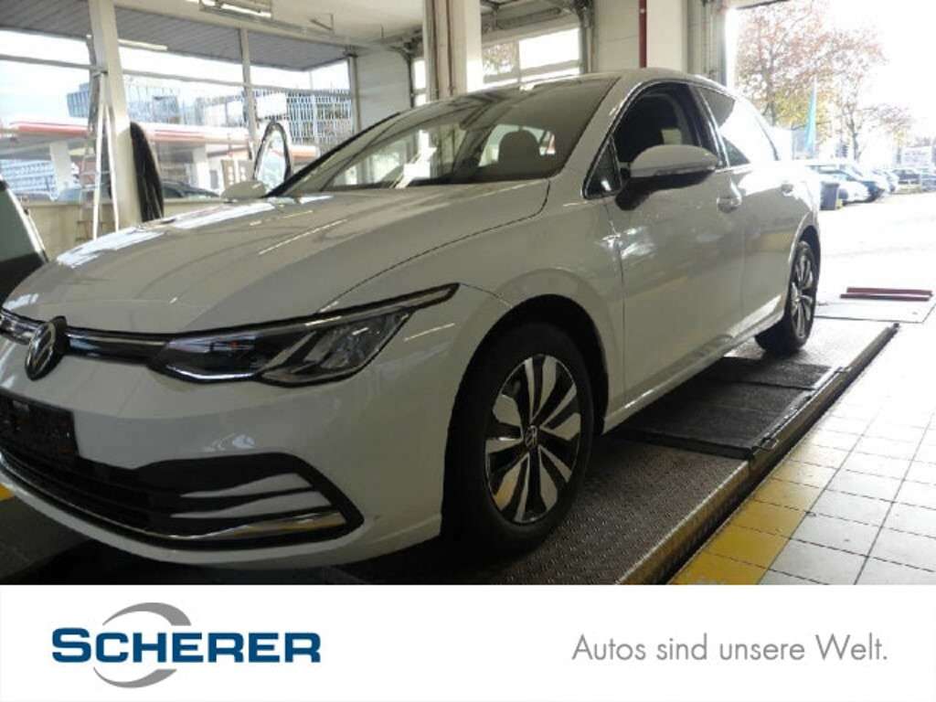 Volkswagen Golf 2023 Benzine