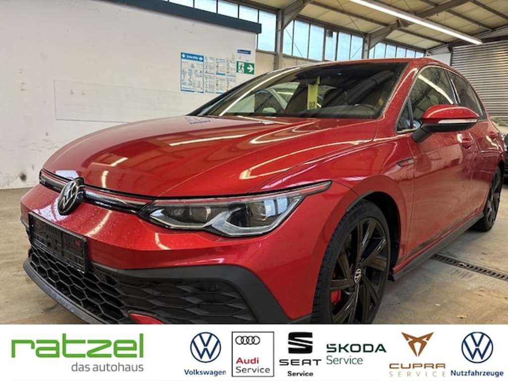 Volkswagen Golf 2023 Benzine