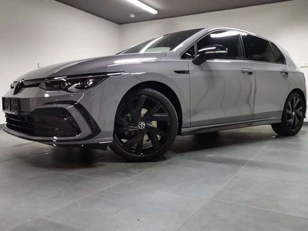 Volkswagen Golf 2024 Benzine